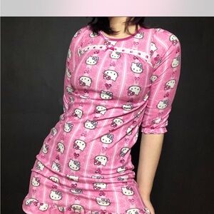 Hello Kitty Sanrio Nightgown